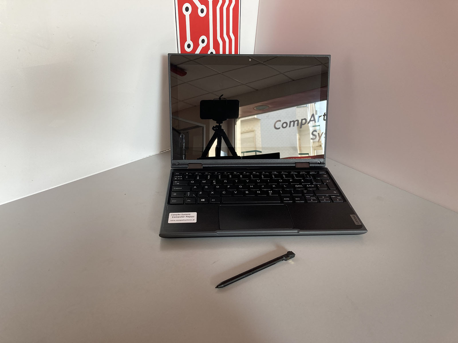 Lenovo 300e